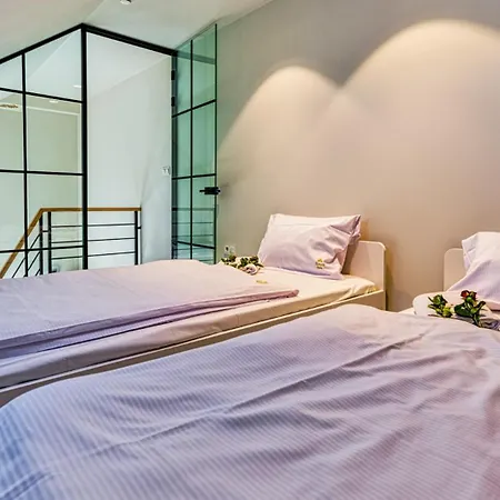 Royal Prestige Collection Z Prywatnym Jacuzzi - Stone Hill Z Basenem I Saunami 아파트 *