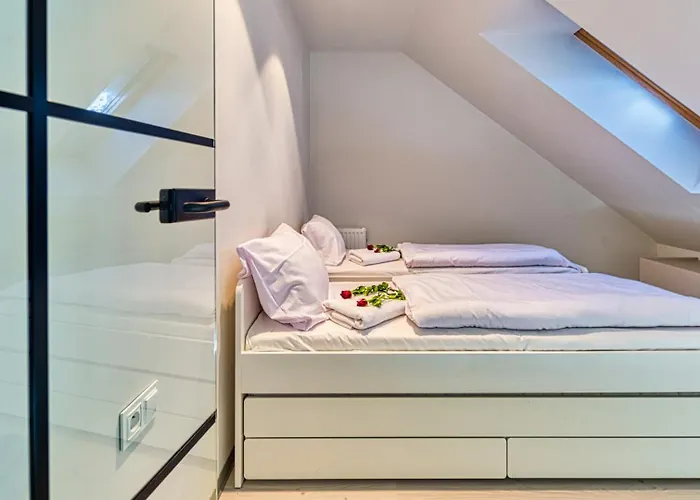 Royal Prestige Collection Z Prywatnym Jacuzzi - Stone Hill Z Basenem I Saunami