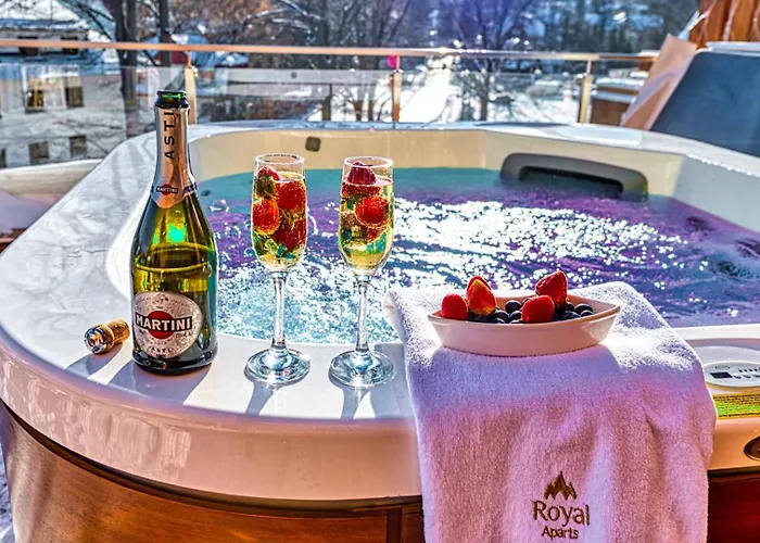 Royal Prestige Collection Z Prywatnym Jacuzzi - Stone Hill Z Basenem I Saunami 아파트 *