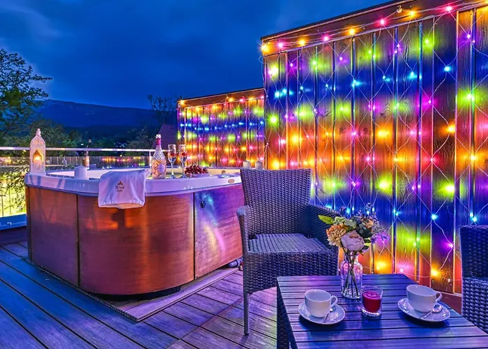 Royal Prestige Collection Z Prywatnym Jacuzzi - Stone Hill Z Basenem I Saunami