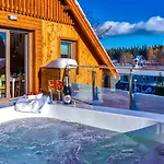 Royal Prestige Collection Z Prywatnym Jacuzzi - Stone Hill Z Basenem I Saunami * 스클라르스카포렘바