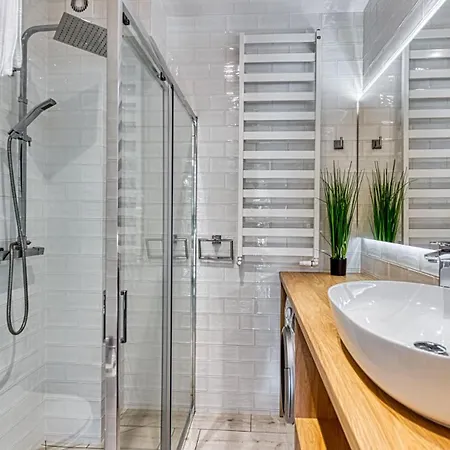 Royal Prestige Collection Z Prywatnym Jacuzzi - Stone Hill Z Basenem I Saunami Schreiberhau